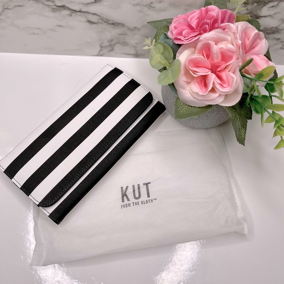 🌷HOST PICK!!🌷🌸Kut from the kloth slim striped wallet 🌸 - Picture 4 of 6